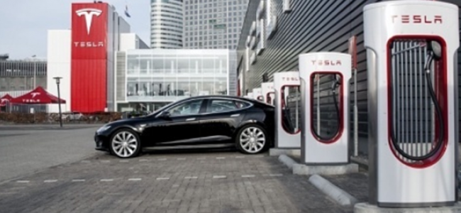 Tesla modyfikuje modele samochodów na rynek chiński