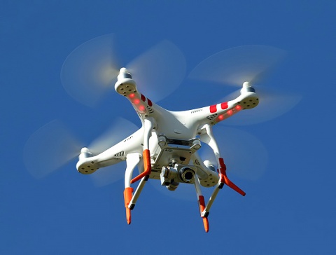 JD.com chce wprowadzić drony do rozprowadzania paczek
