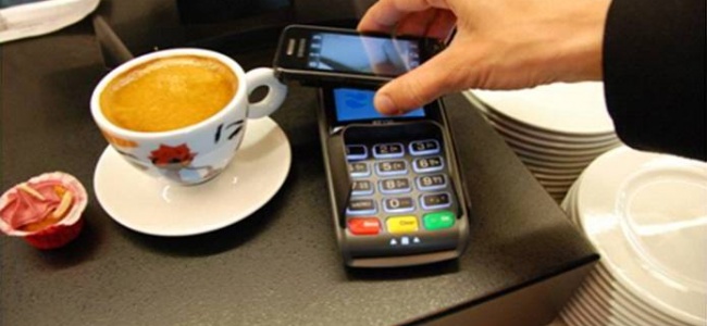 Systemy płatności online zwiększają obroty sklepów stacjonarnych