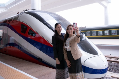 Otwarcie szybkiej linii kolejowej Kunming - Vientiane